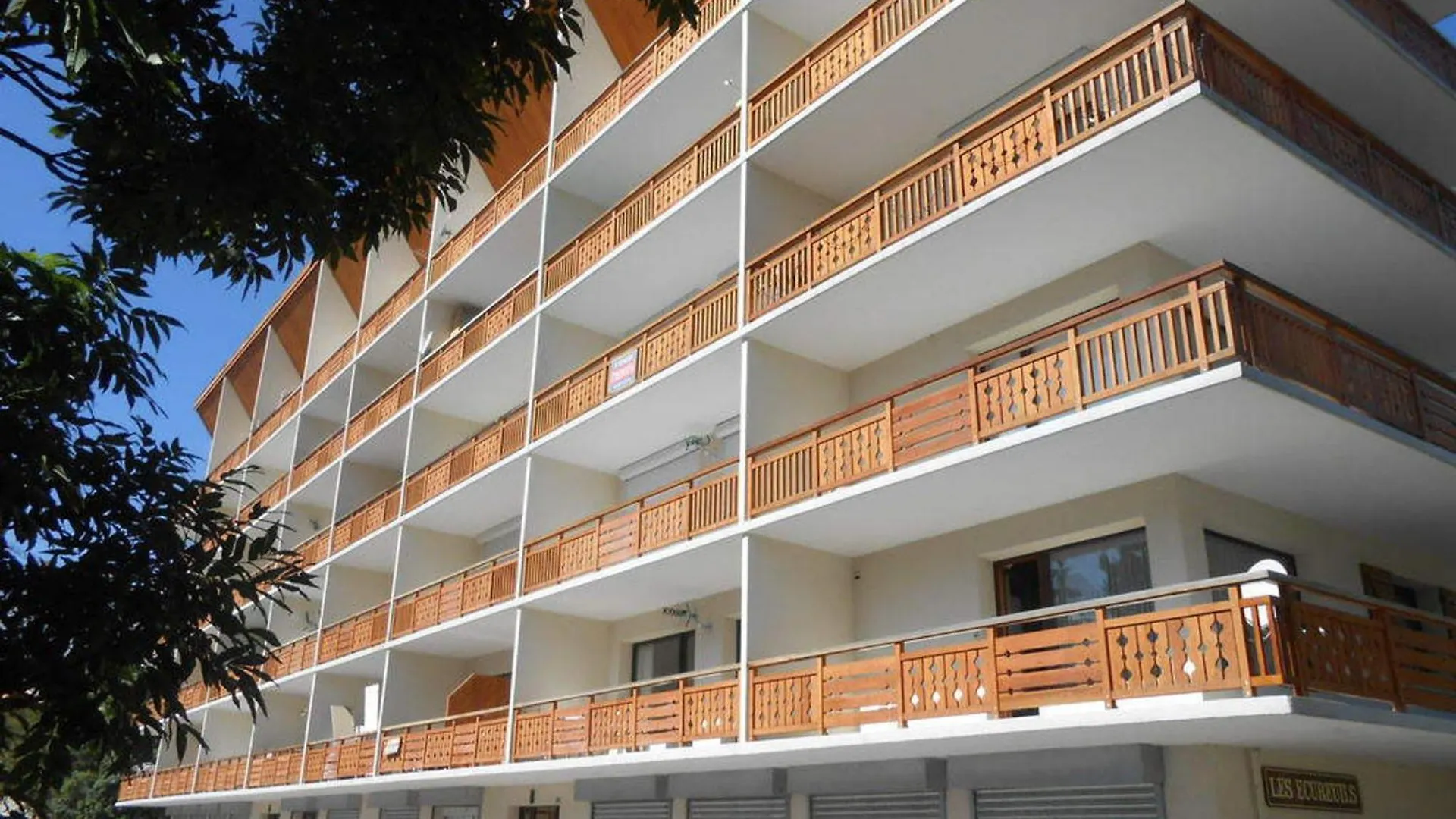 Bel Appartement 3 Pieces Avec Balcon Et Vue Montagnes - Fr-1-516-86 Λε Ντεζ Αλπ 0*,  Γαλλία